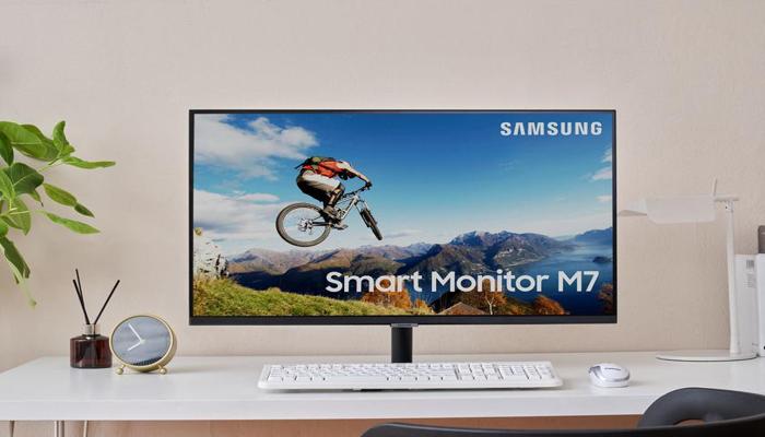 samsung-smart-monitor-umnyi-monitor-s-funktciiami-kompiutera-i-televizora_1.jpg